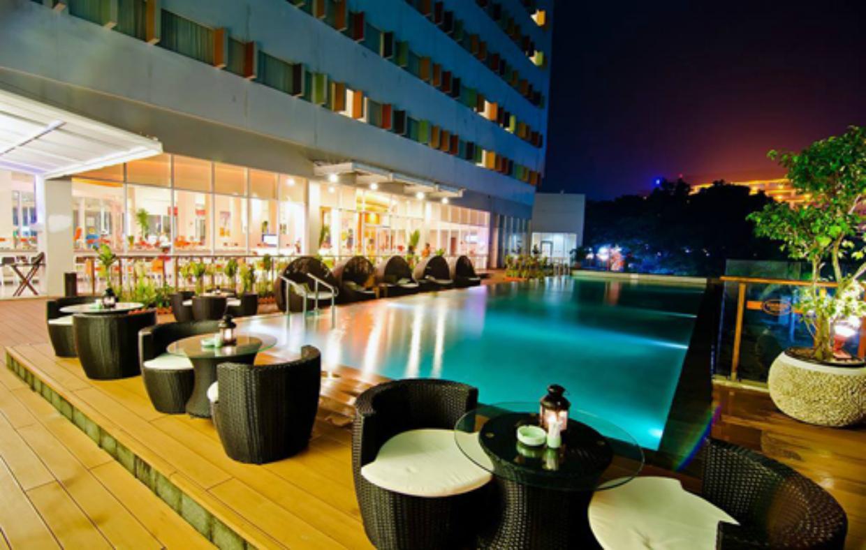 Harris Hotel Batam Center Kültér fotó