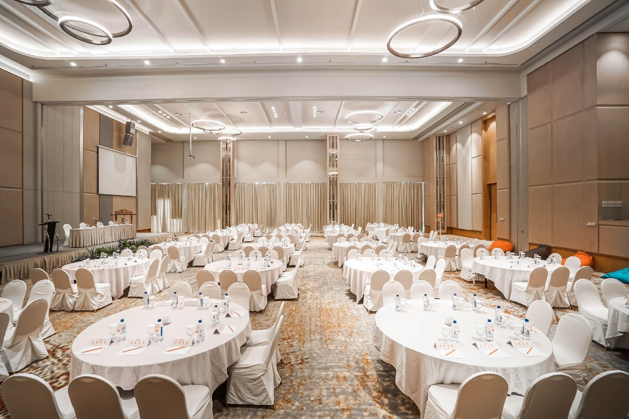 Harris Hotel Batam Center Kültér fotó