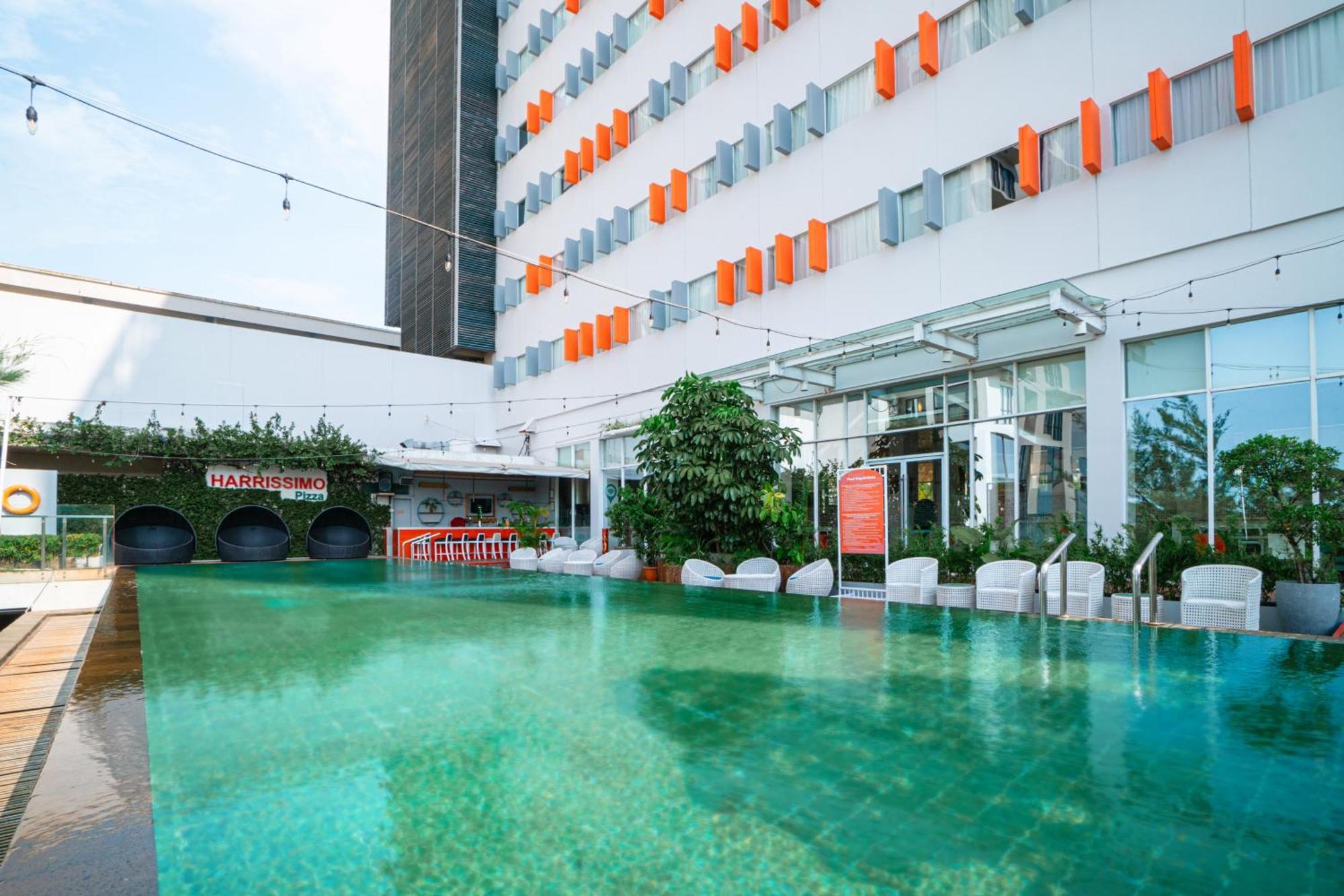Harris Hotel Batam Center Kültér fotó